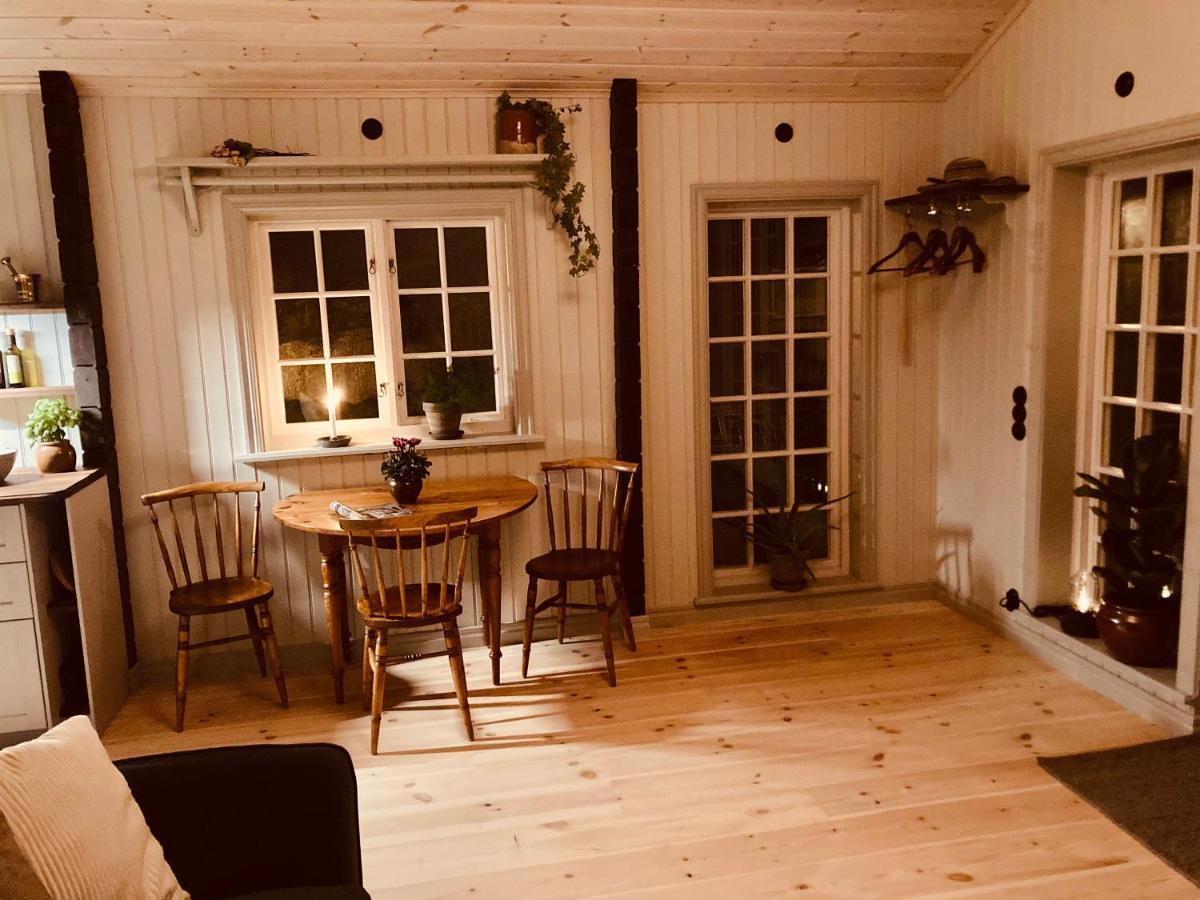 Sjoestugan Vallersvik Frillesas Exterior photo